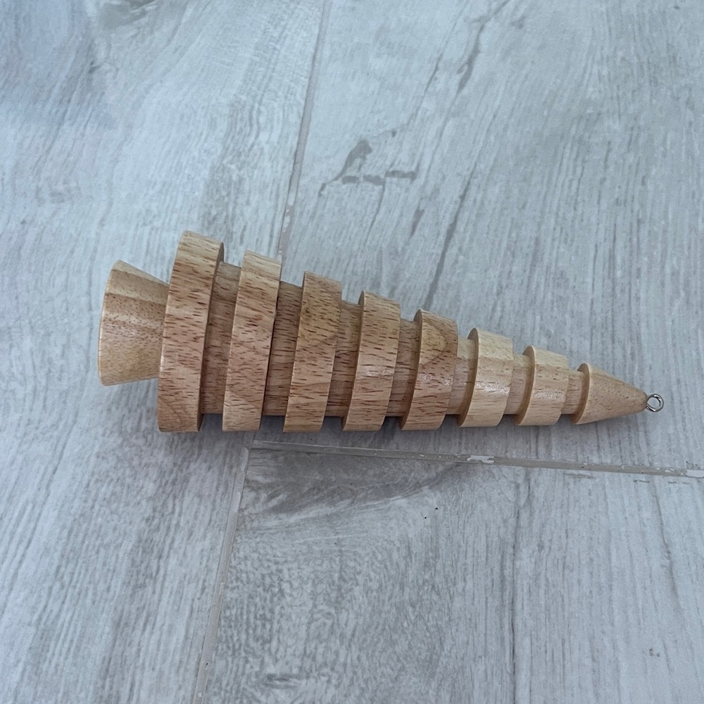 🎁 Natural Wood Holiday Christmas Tree Ornament - Available as a Gift w/Purchase - Picture 6 of 9